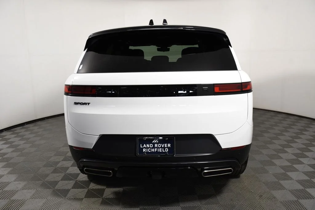 New 2026 Fuji White Land Rover SE image 5
