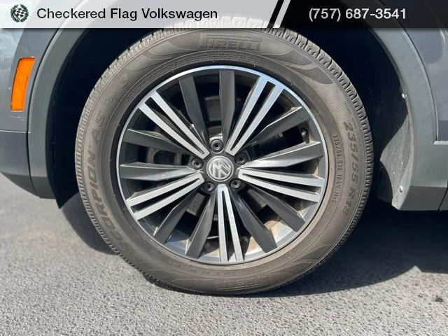 Used 2019 Platinum Gray Metallic Volkswagen 2.0T SEL 4Motion image 5