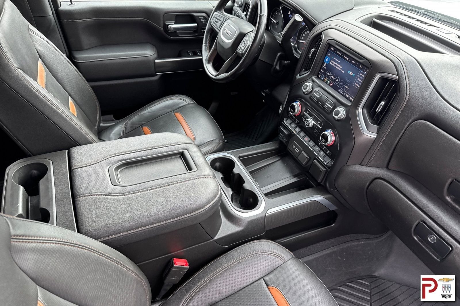Used 2022 White GMC AT4 image 17