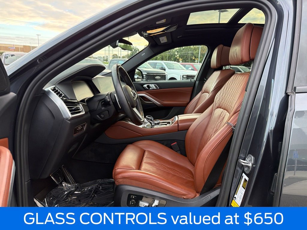 Used 2022 Arctic Gray Metallic BMW xDrive40i image 11