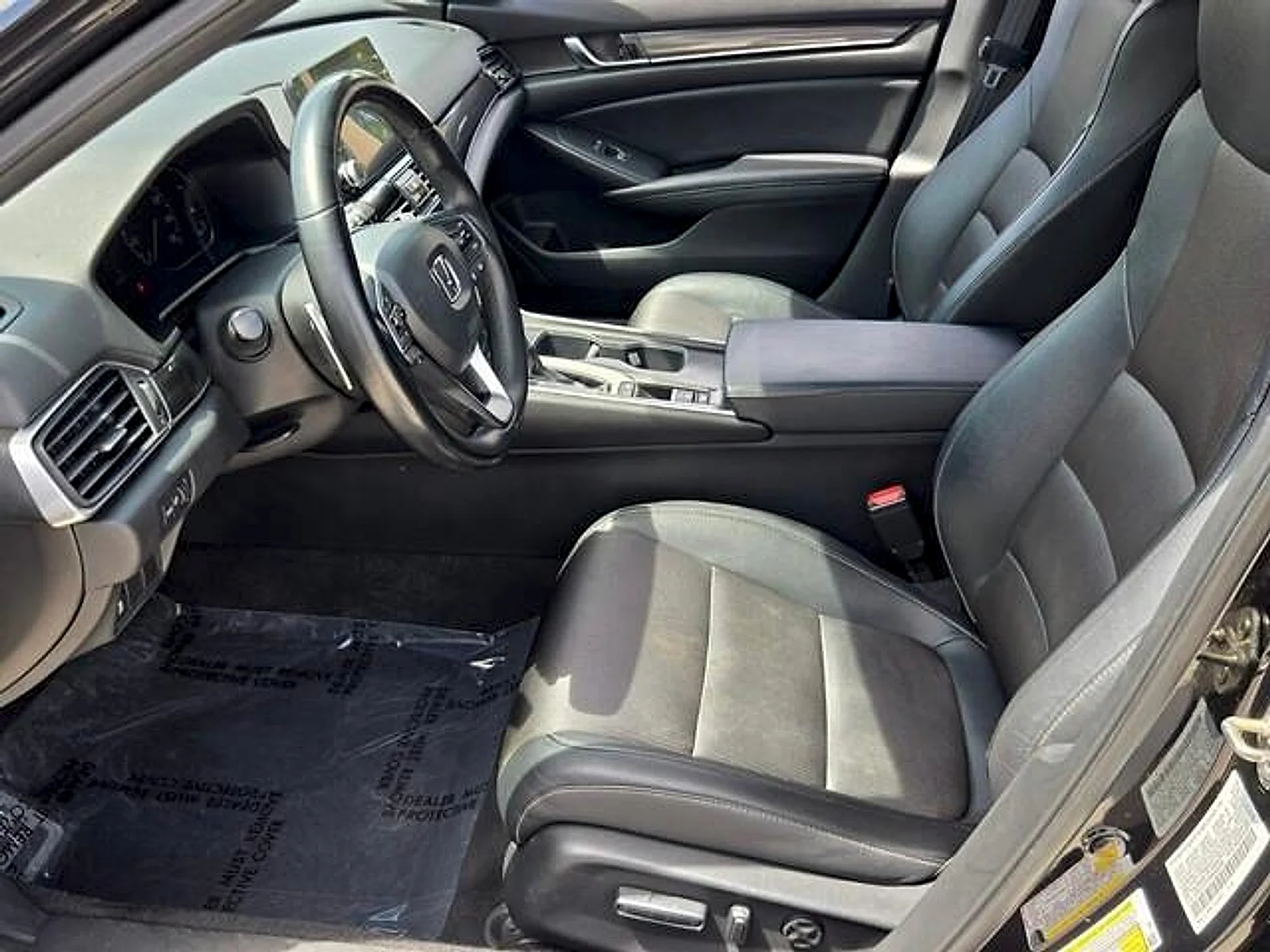 Used 2019  Honda Sport image 10