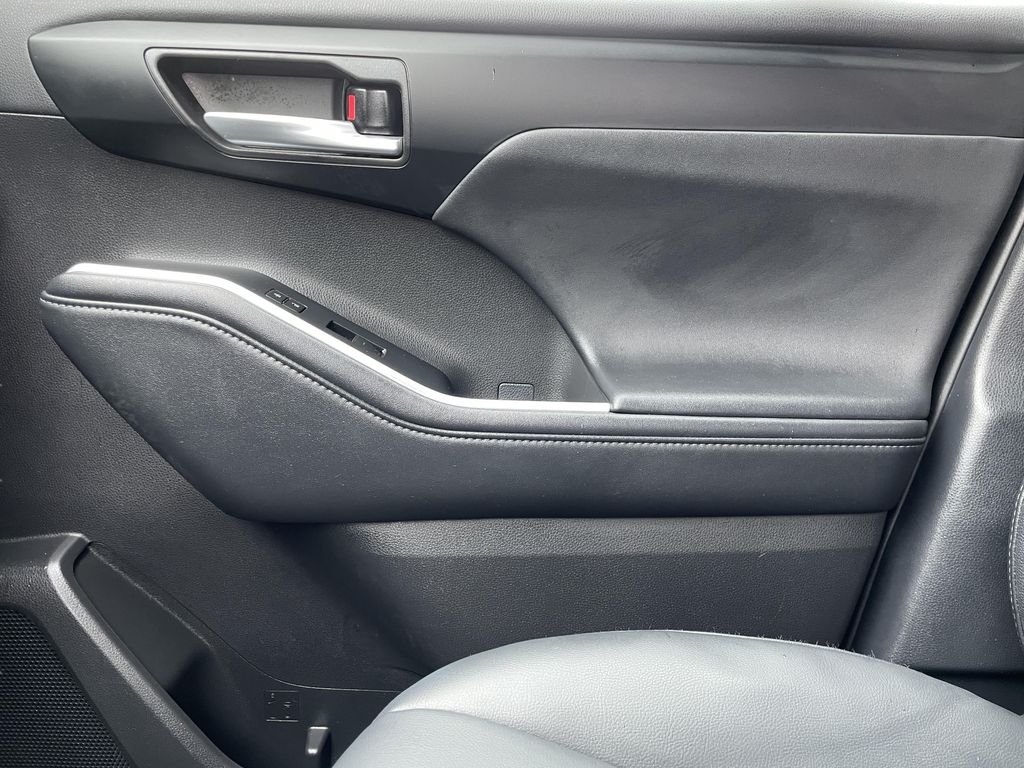 Used 2025 Silver Toyota XSE image 15
