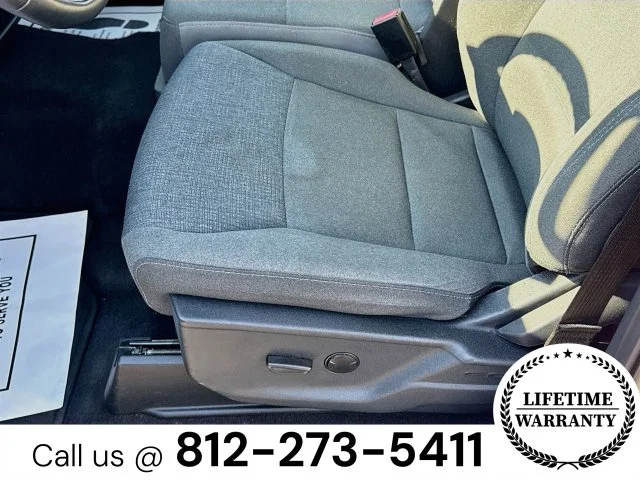 Used 2025 White Ford XLT image 18