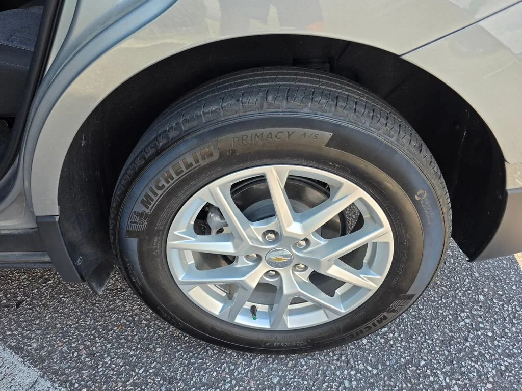 Used 2024 Sterling Gray Metallic Chevrolet LT image 35