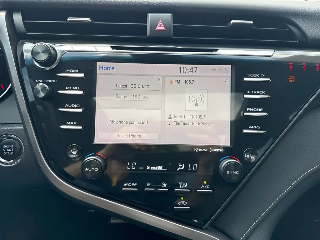 Used 2019  Toyota XSE image 20