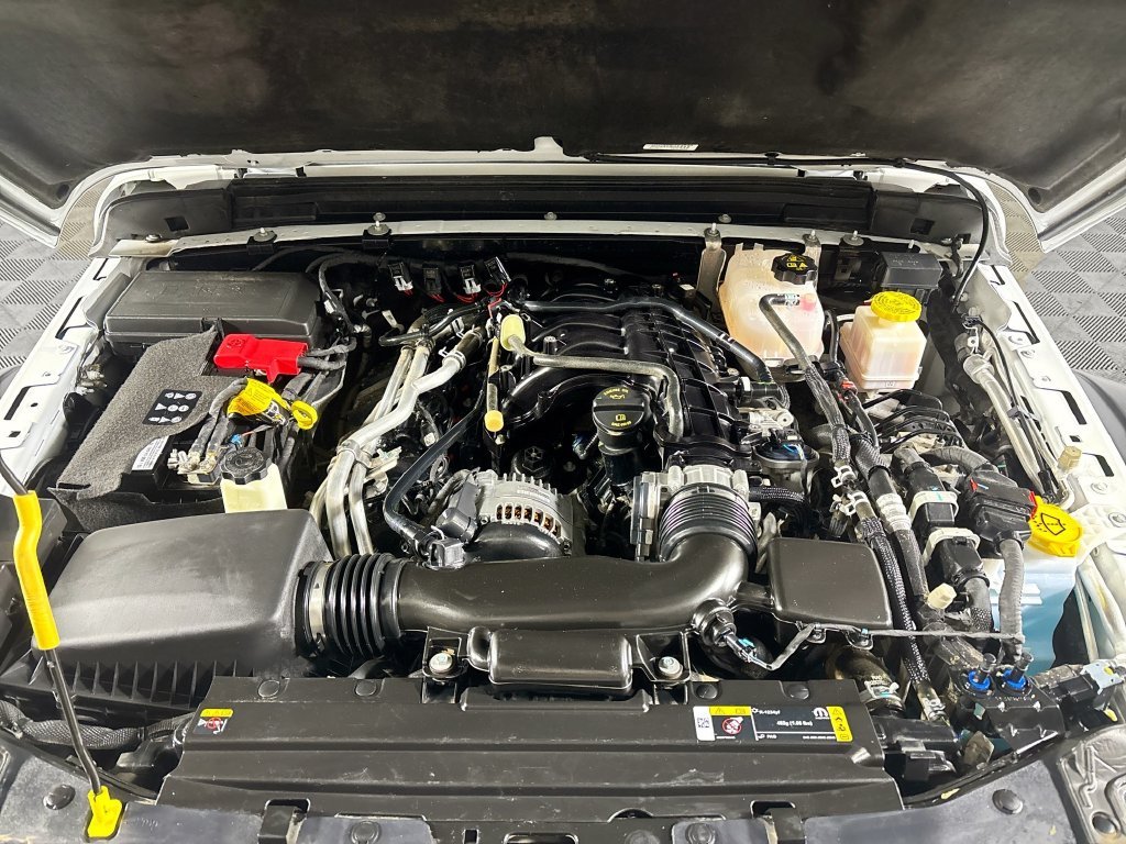 Used 2022 White Jeep Rubicon image 12