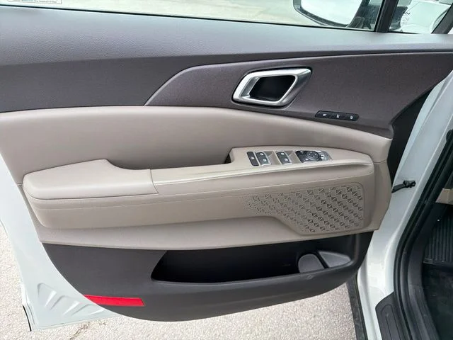 New 2026 White Kia EX image 16