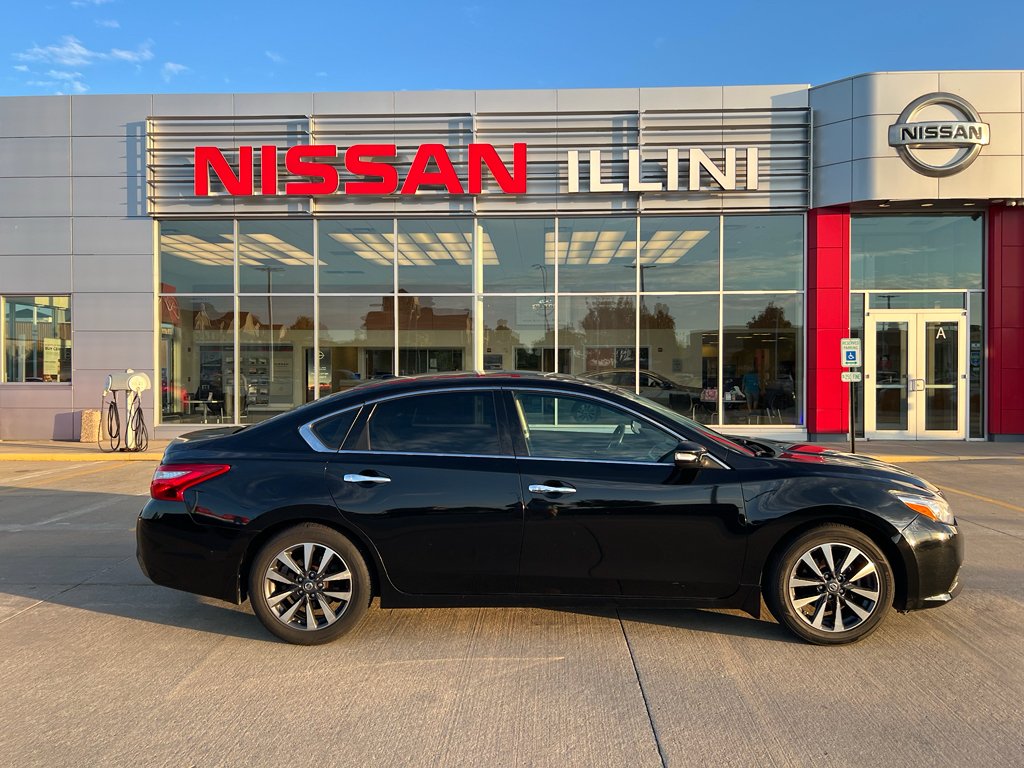2016 Nissan Altima 2.5 SV's photo