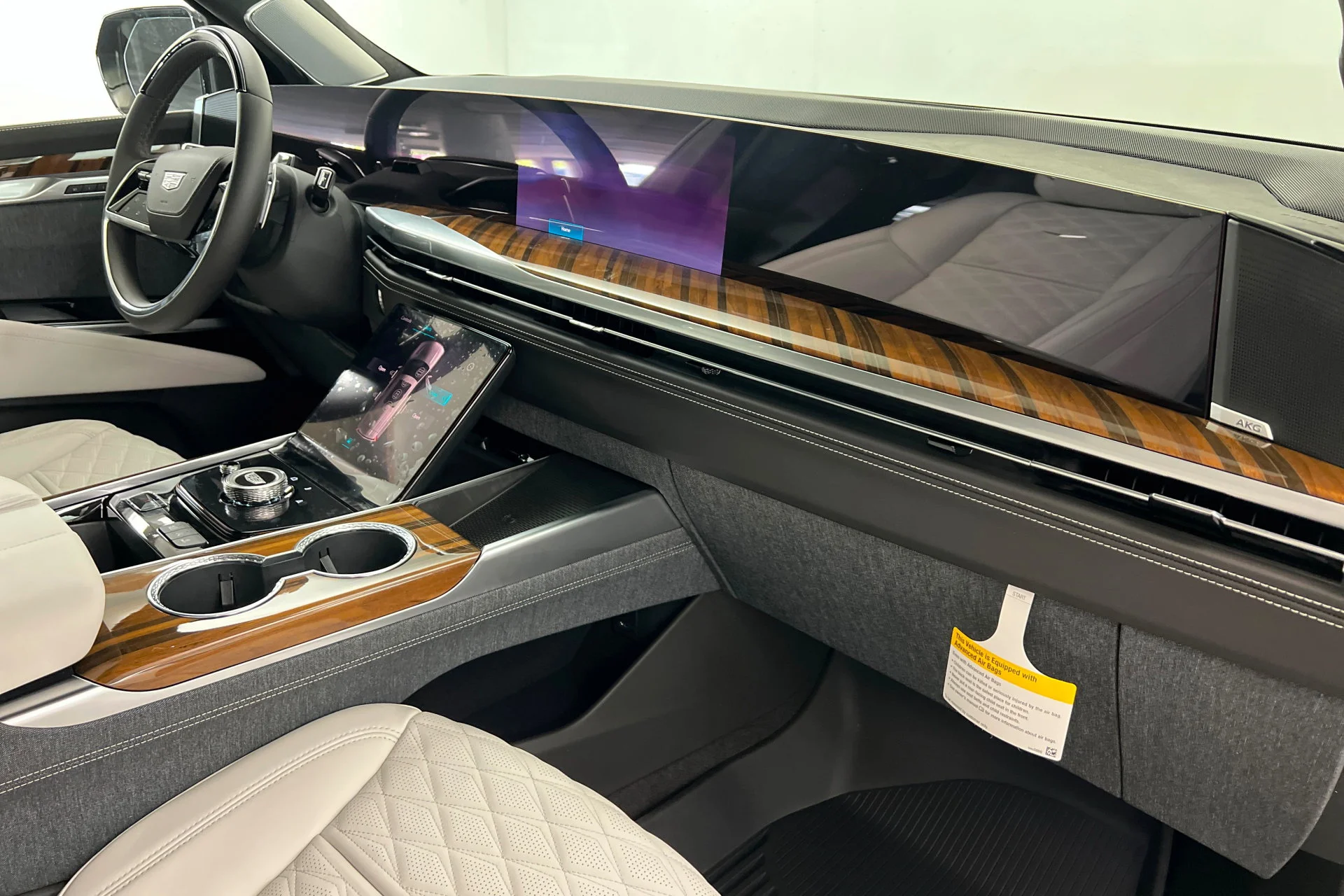 2026 Cadillac Escalade Platinum Sport - Photo 25