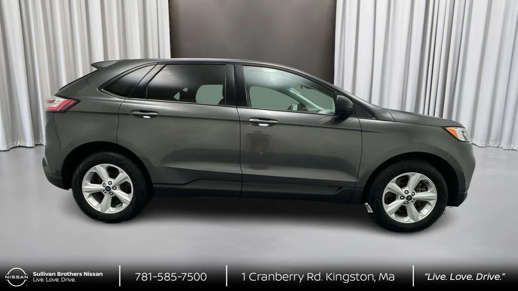 Used 2020 Gray Ford SE image 4