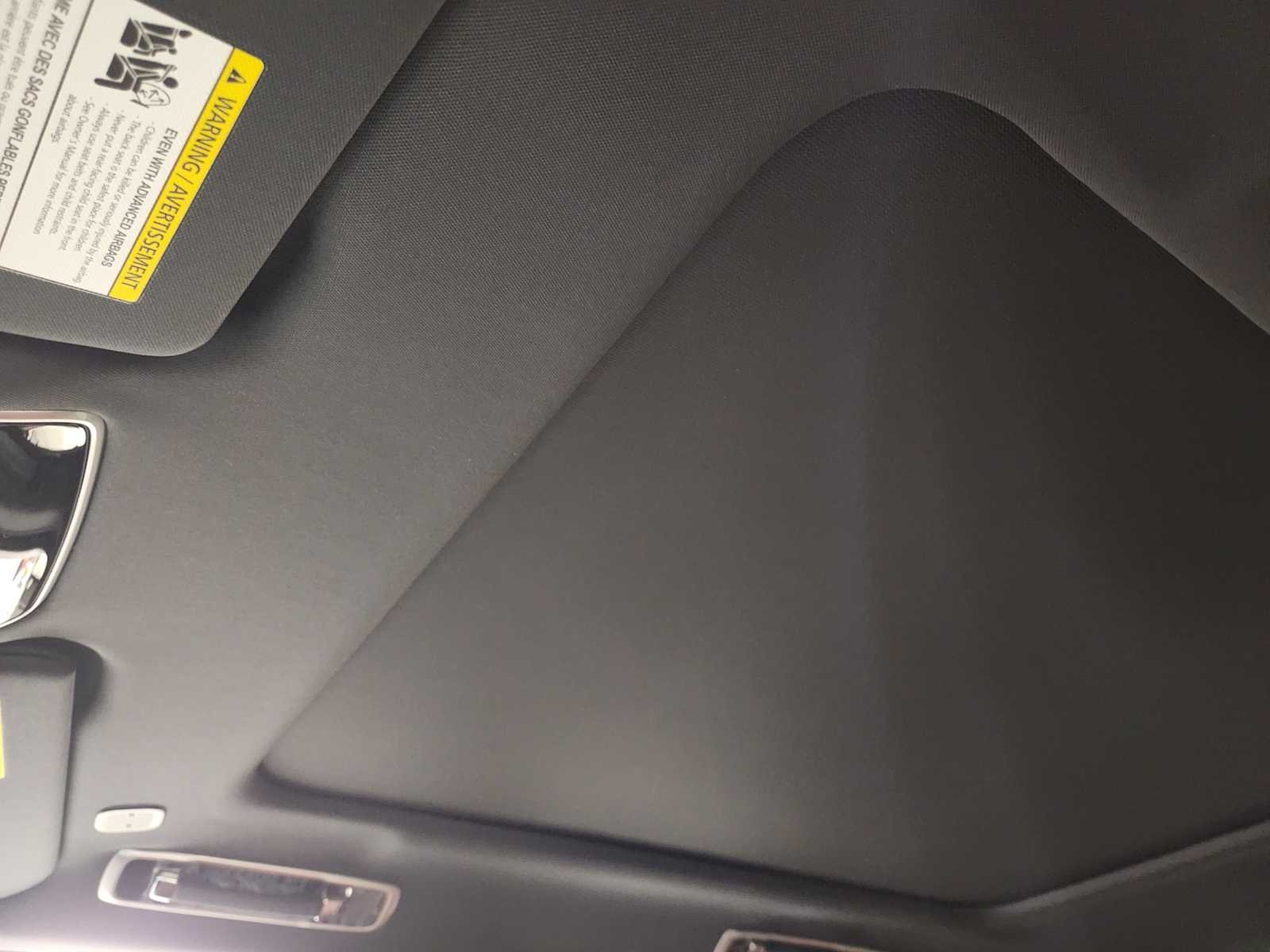 New 2026 Carpathian Grey Premium Metallic Land Rover SE image 24