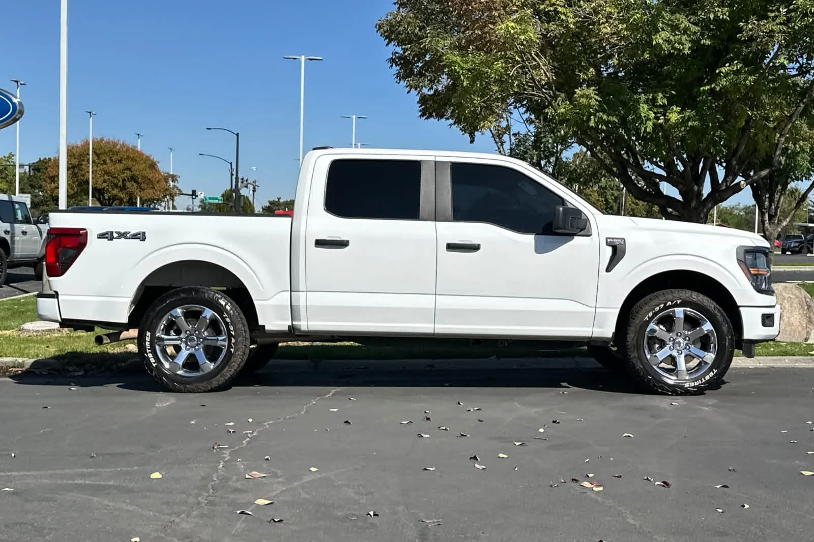 Certified Used 2024 Oxford White Clearcoat Ford STX image 8