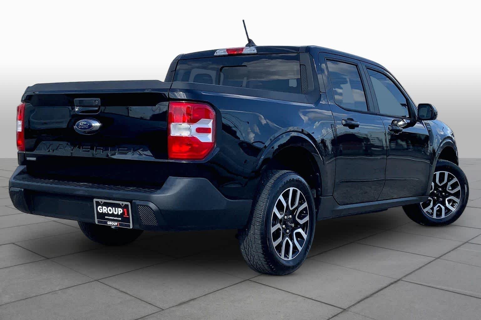 Used 2022 Shadow Black Ford Lariat image 11