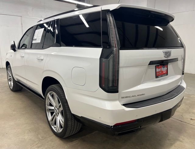 Used 2025 White Cadillac Sport Platinum image 4