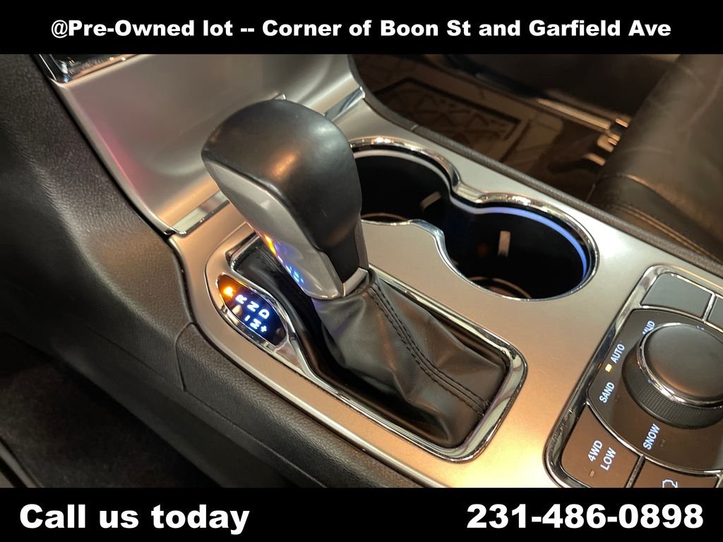 Used 2021 Blue Jeep Limited image 25