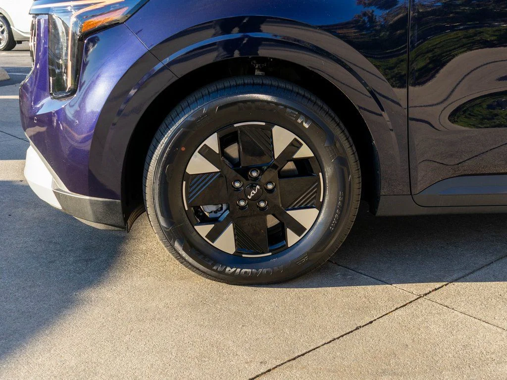 New 2026 Deep Chroma Blue Kia LXS image 29
