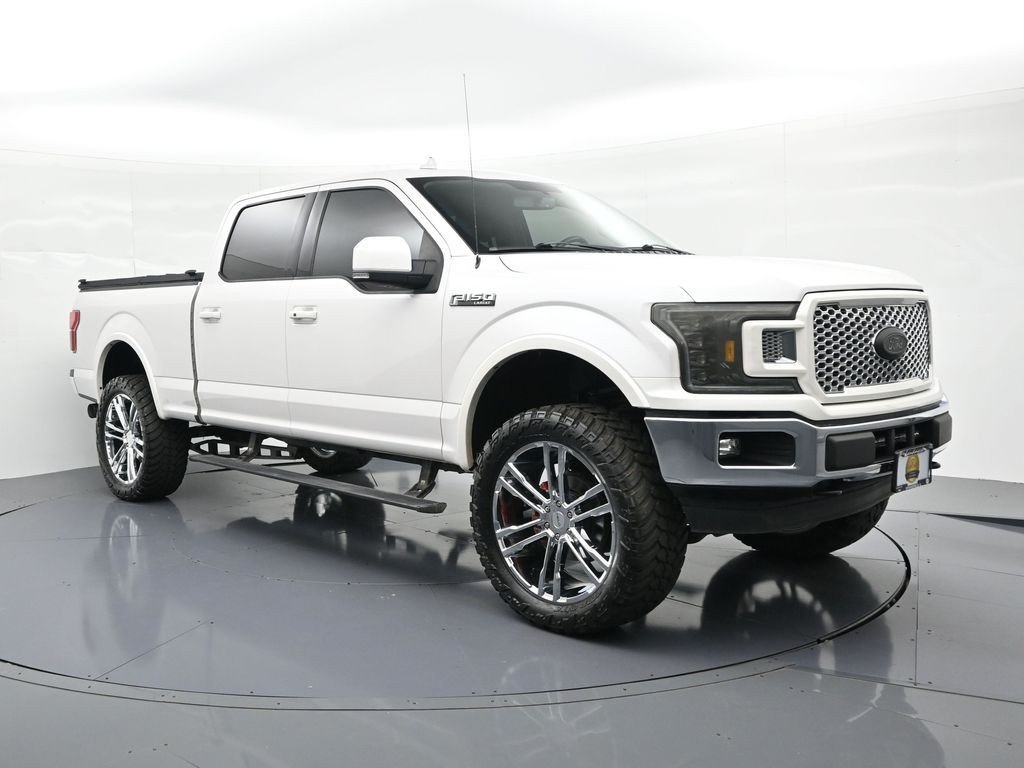 Used 2018 White Platinum Clearcoat Metallic Ford Lariat image 4