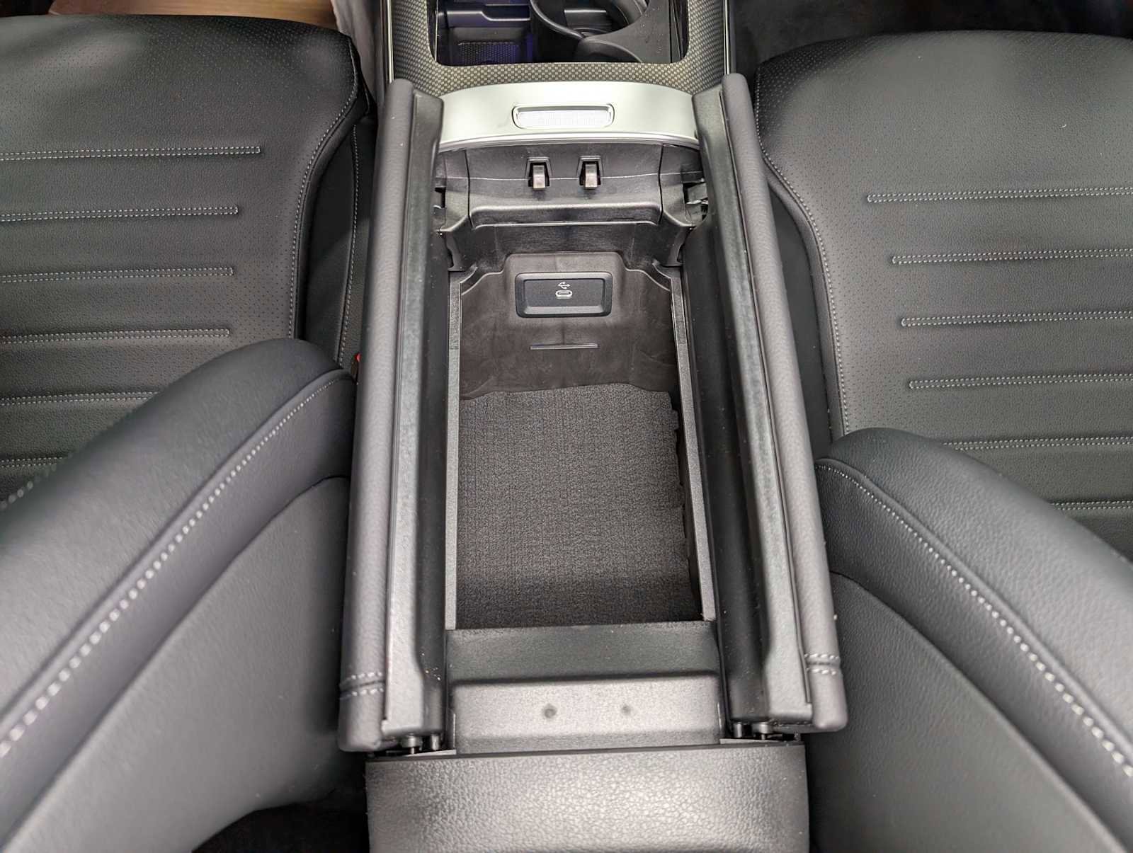 New 2026 Polar White Mercedes-Benz GLC 300 image 19