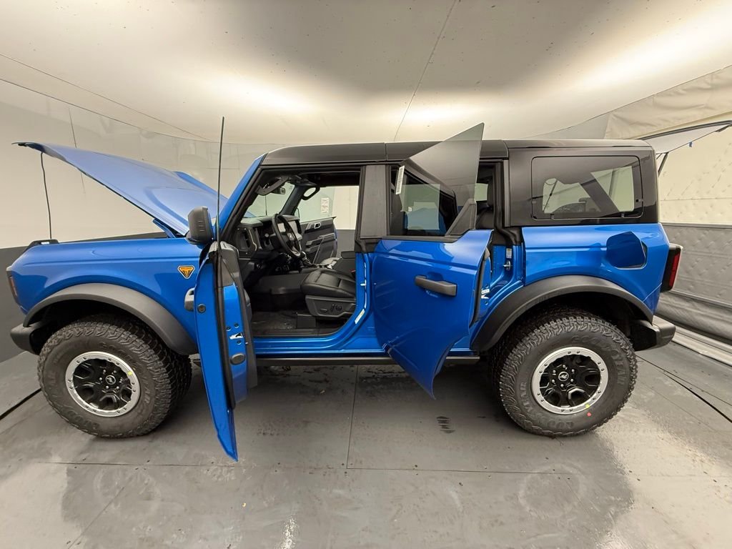 New 2026 Blue Ford Badlands image 18
