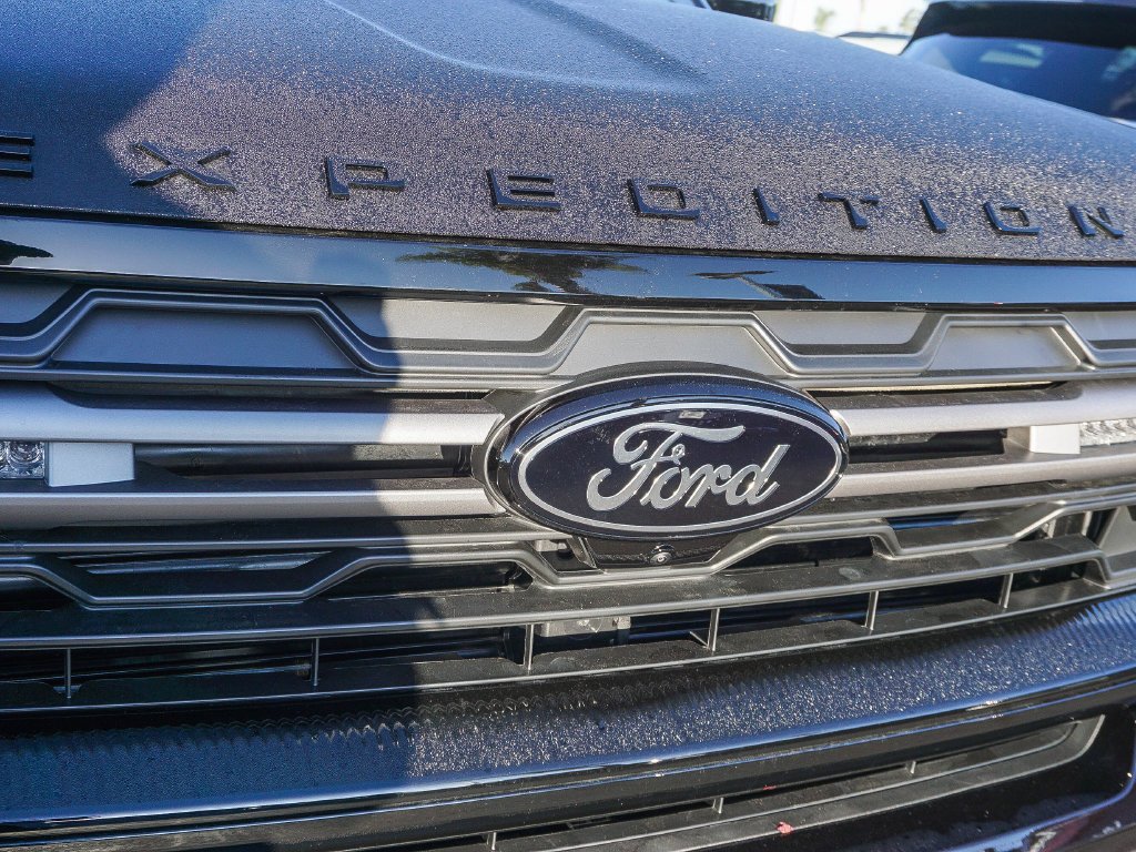 New 2026 Agate Black Metallic Ford Tremor image 11