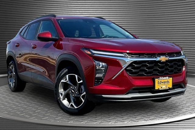 Used 2025 Red Chevrolet LT image 3