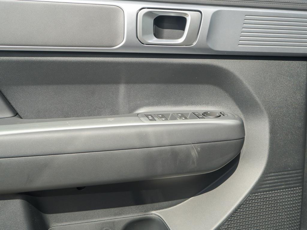 New 2026 Hampton Gray Hyundai SE FWD image 44