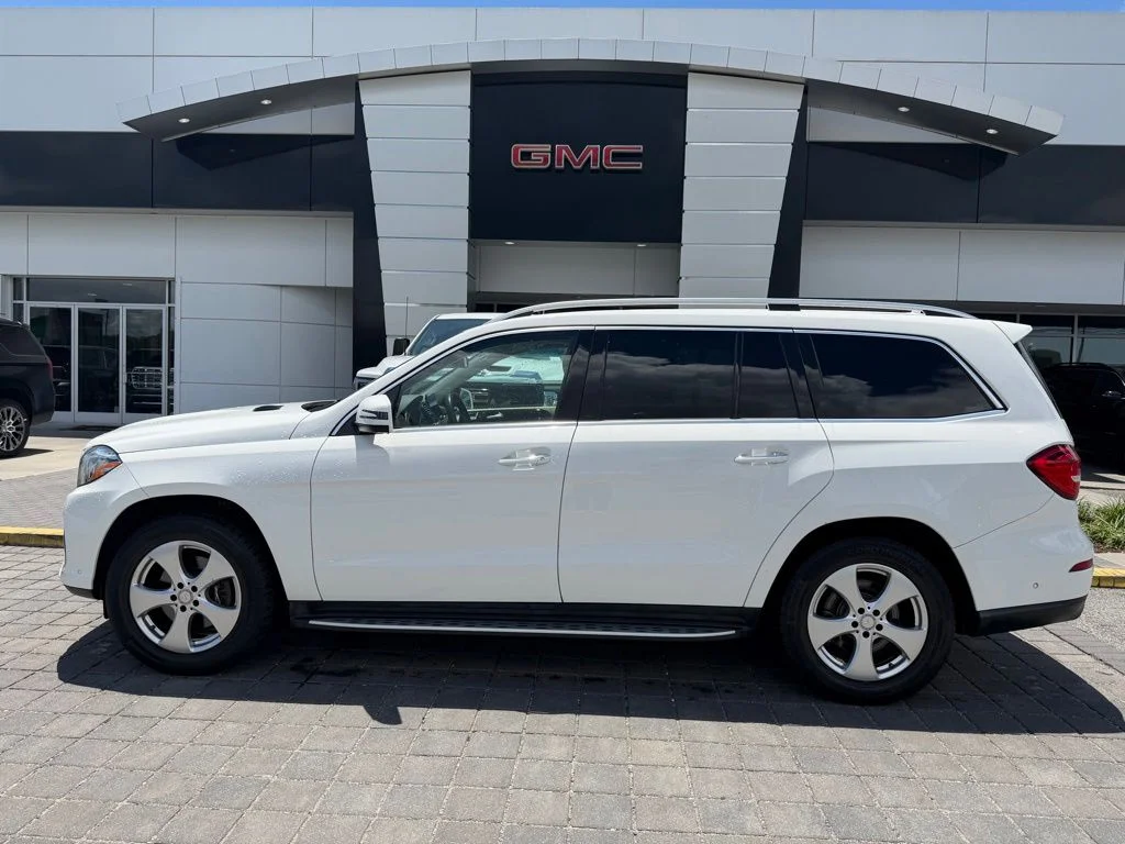 2017 Mercedes-Benz GLS GLS450's photo