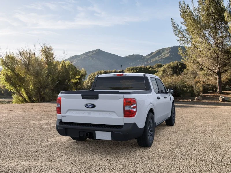 New 2026 Space White Metallic Ford XLT image 8