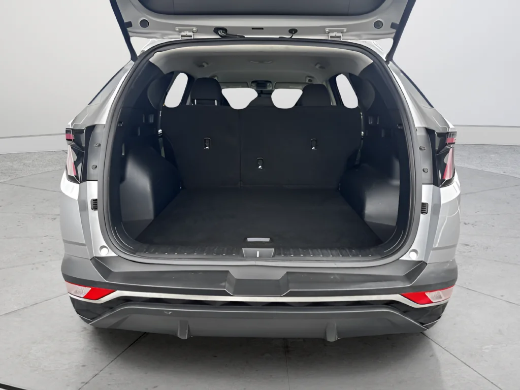 Used 2023 Silver Hyundai SEL image 21