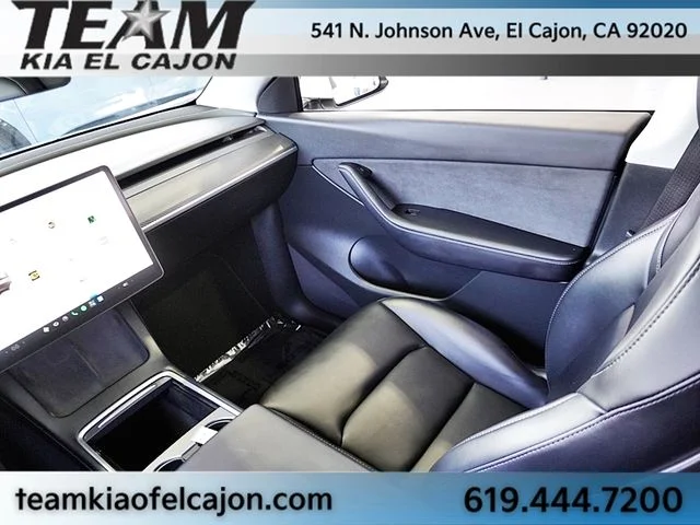 Used 2022  Tesla Long Range image 24