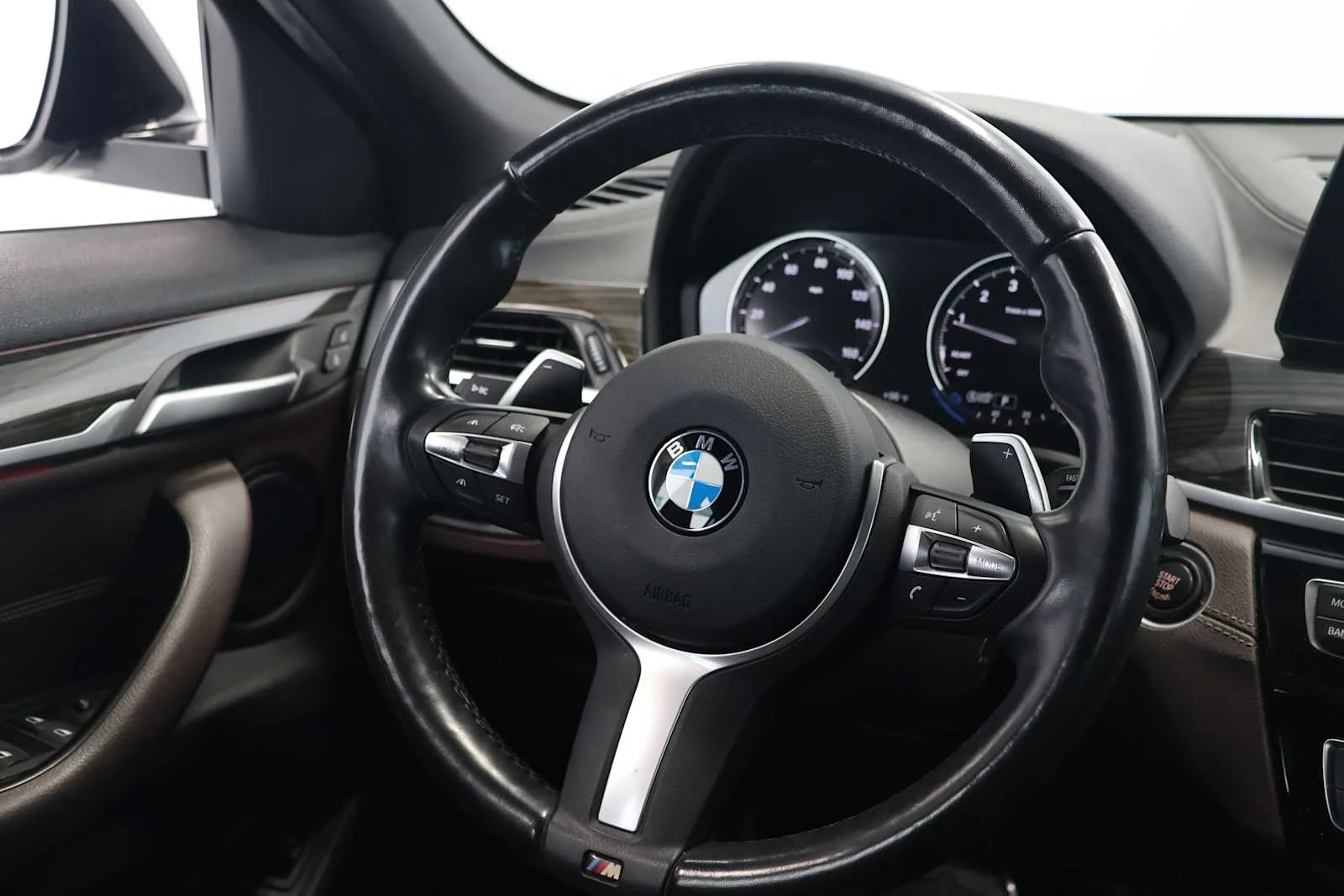 Certified Used 2022 Alpine White BMW sDrive28i image 25