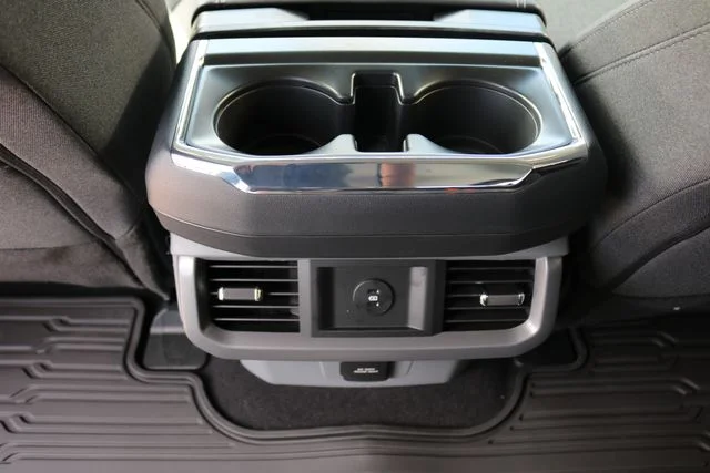 New 2026 Oxford White Ford XLT image 36