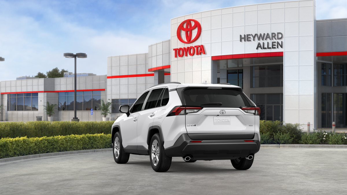 New 2025 Ice Cap Toyota XLE image 29