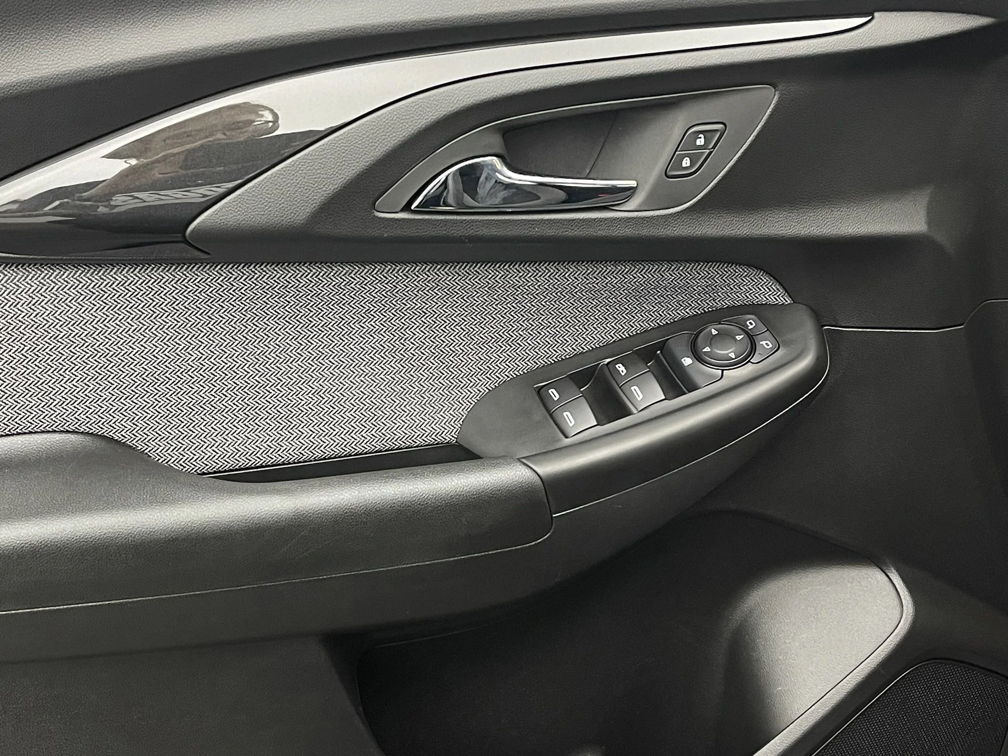 Used 2022 Mosaic Black Metallic Chevrolet LT image 14