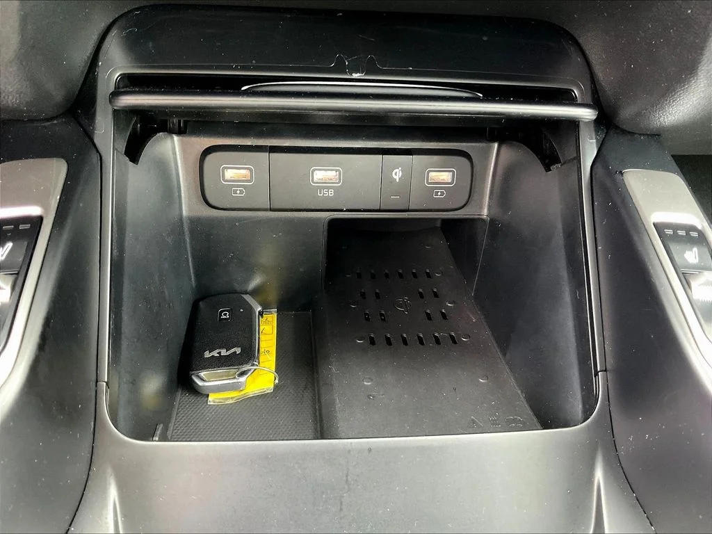 Used 2023 Green Kia X-Line EX image 16