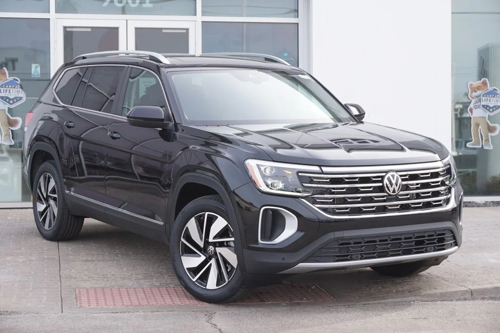 New 2026 Black Volkswagen 2.0T SEL image 3