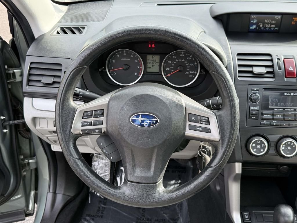 Used 2015 Green Metallic Subaru 2.5i Premium image 18