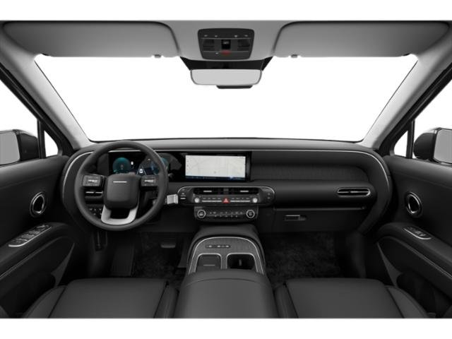 New 2027 Shimmering Silver Hyundai SEL 8P image 4
