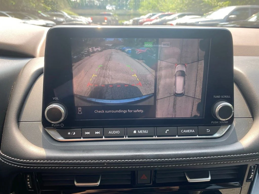 Used 2021 Gray Nissan SV image 19
