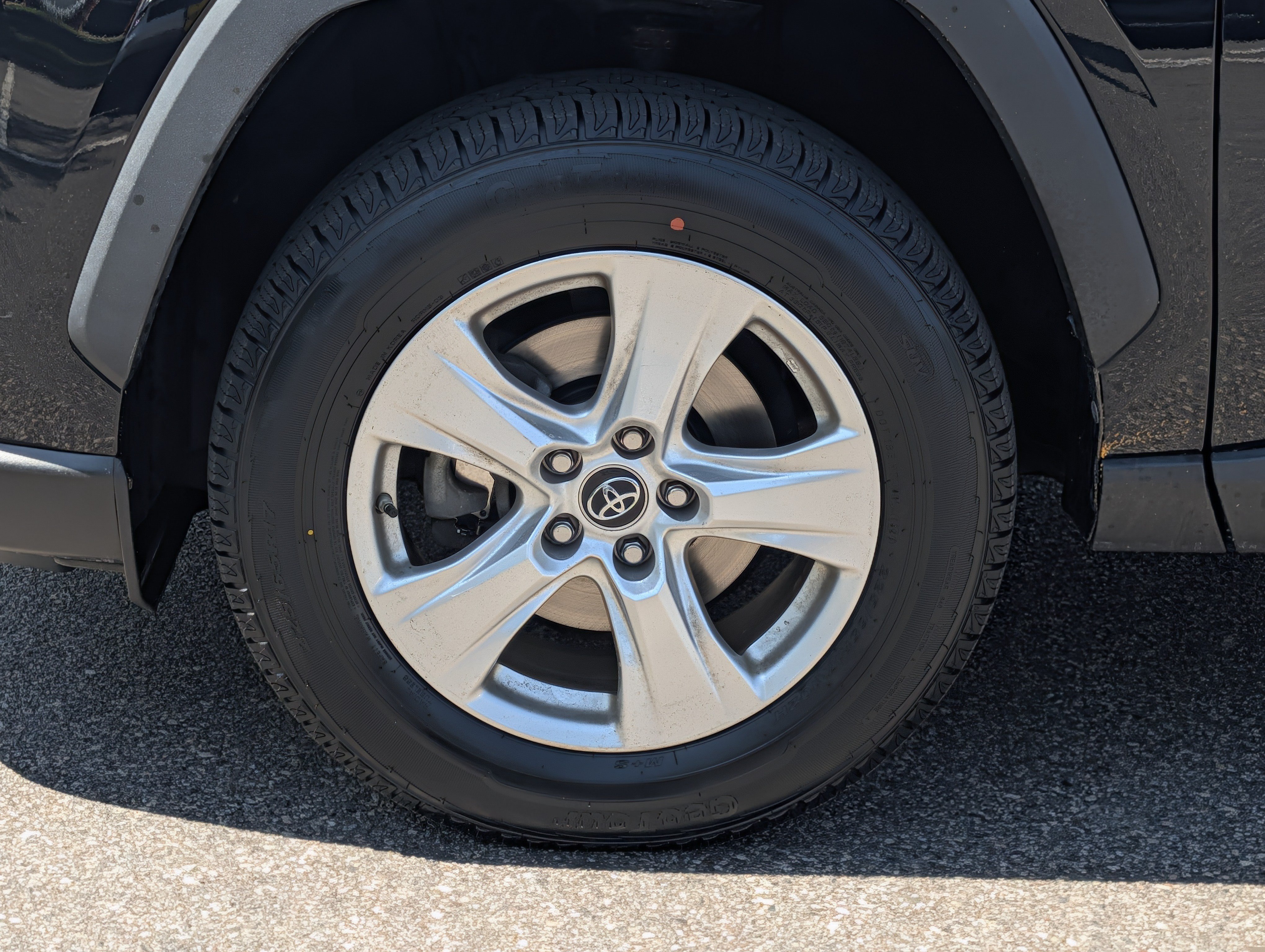 Certified Used 2019 Midnight Black Metallic Toyota XLE image 15