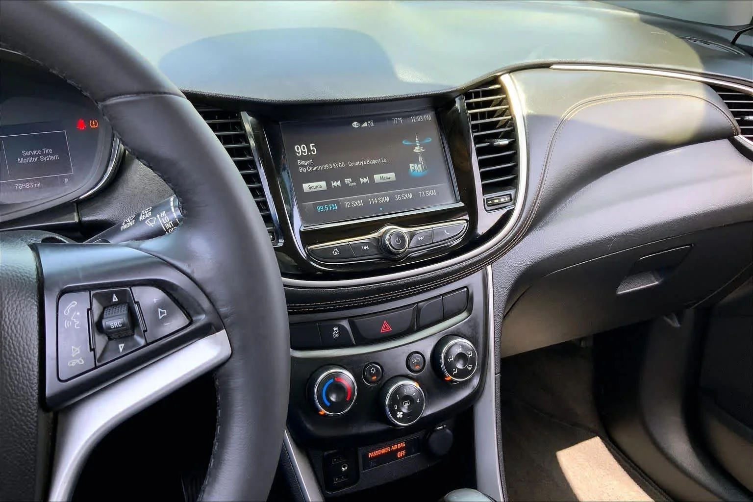 Used 2017 Silver Ice Metallic Chevrolet LT image 7