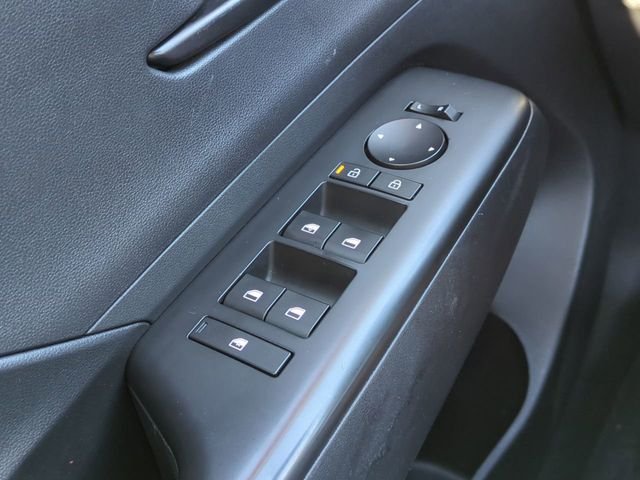 2024 Hyundai Kona SE - Photo 22