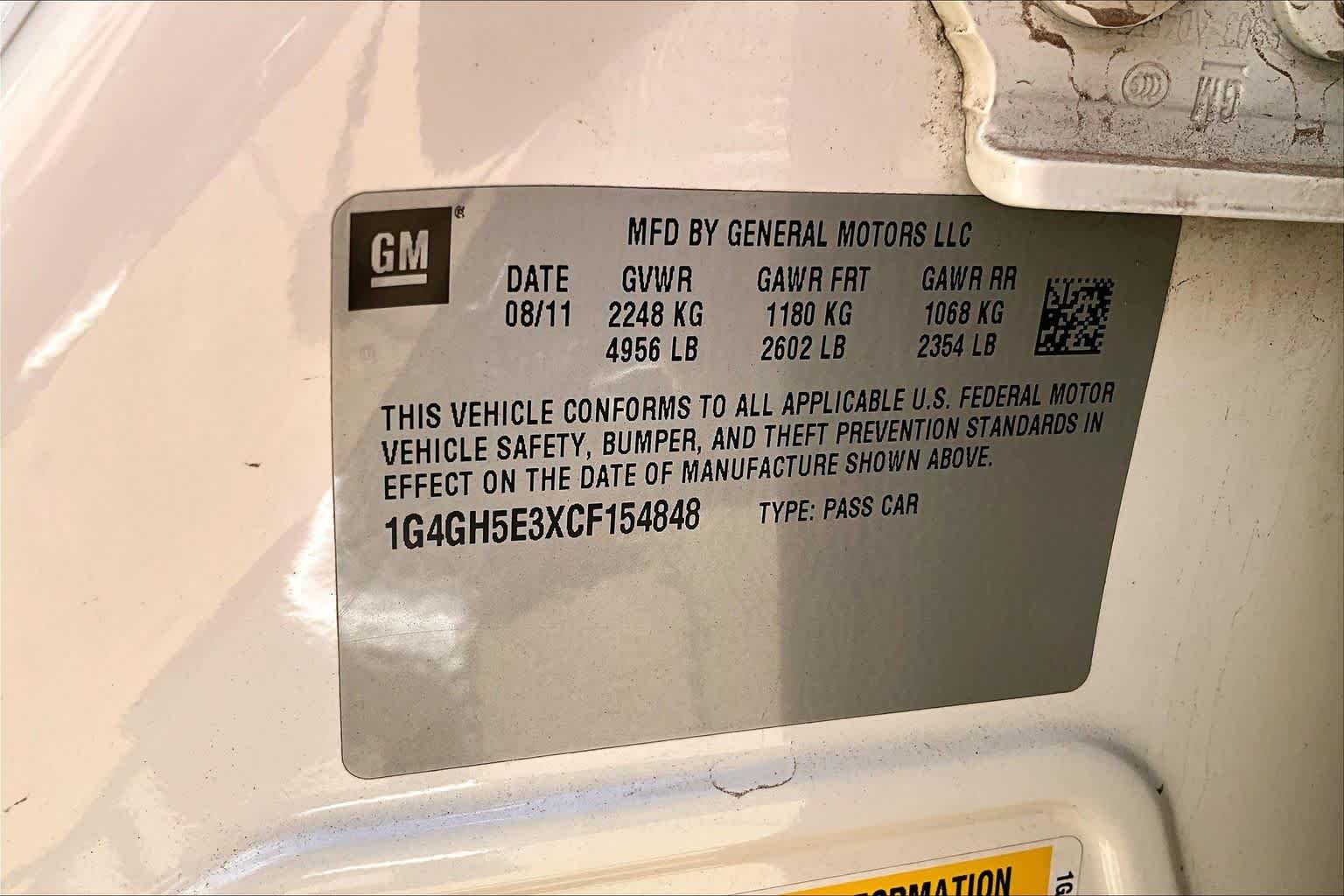 Used 2012 White Diamond Tricoat Buick Premium 3 image 33