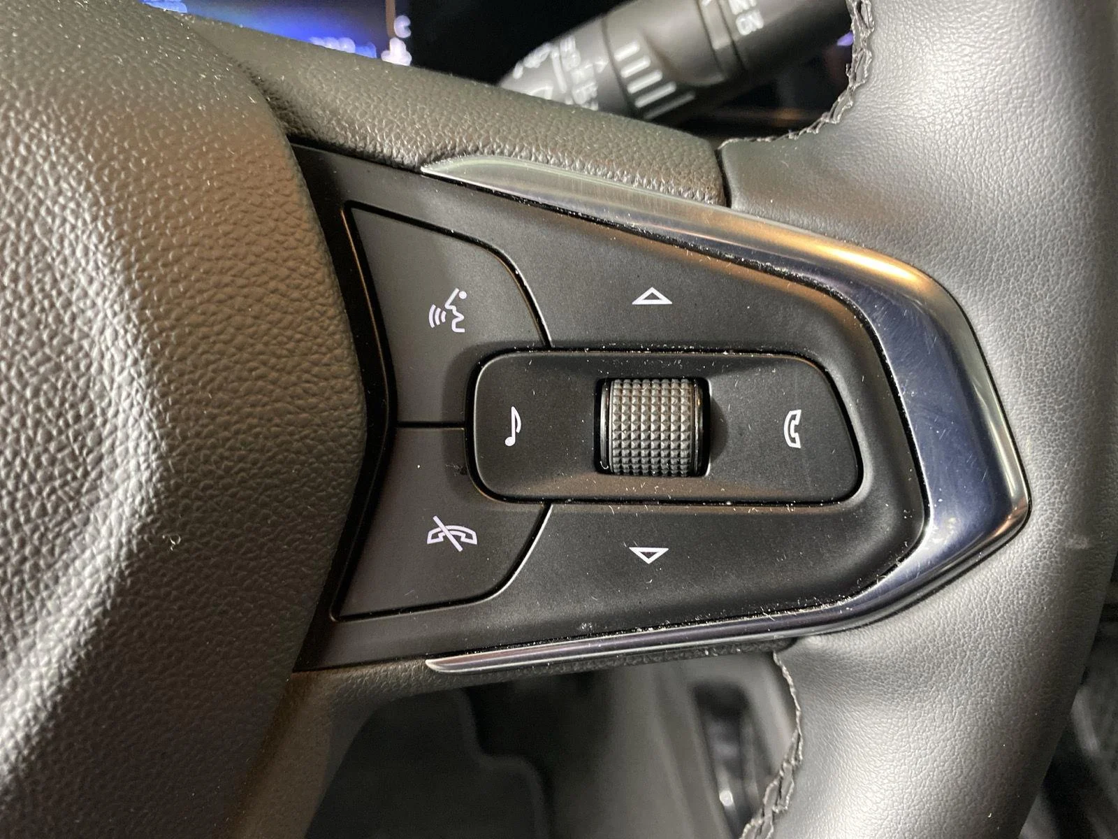 Used 2024 Mosaic Black Metallic Chevrolet LT image 14