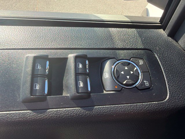 Used 2017 Oxford White Ford XLT image 11