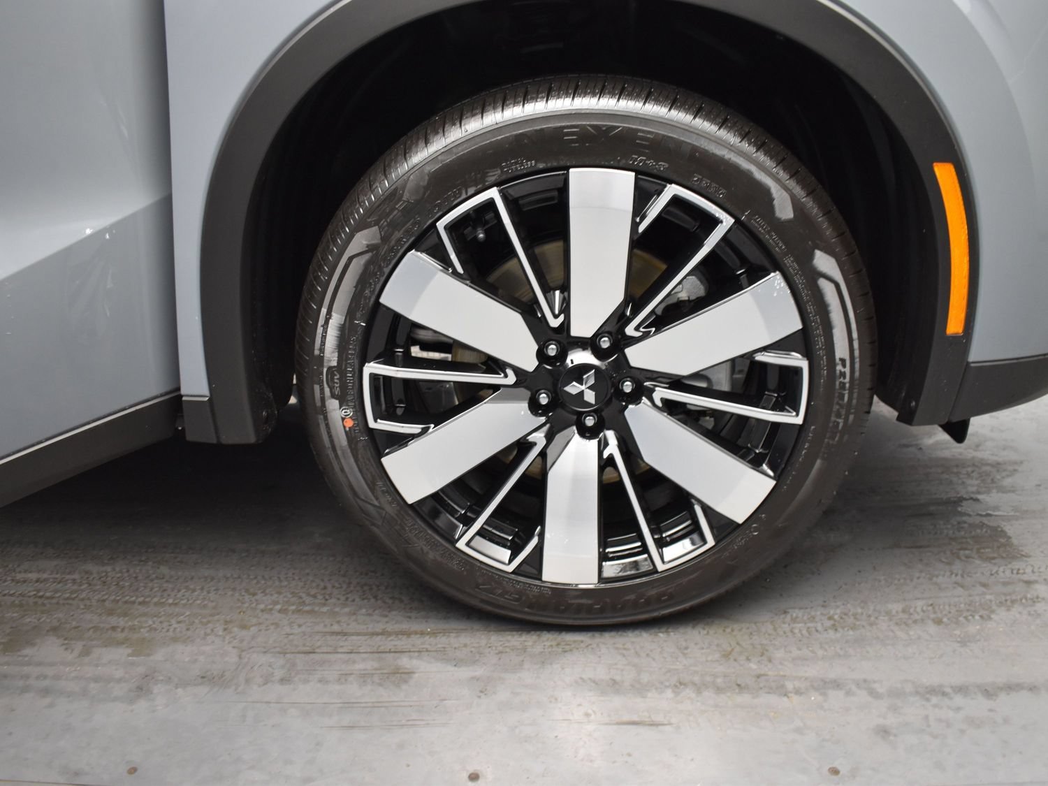 New 2026 Gray Mitsubishi SE 1.5T 2WD image 5