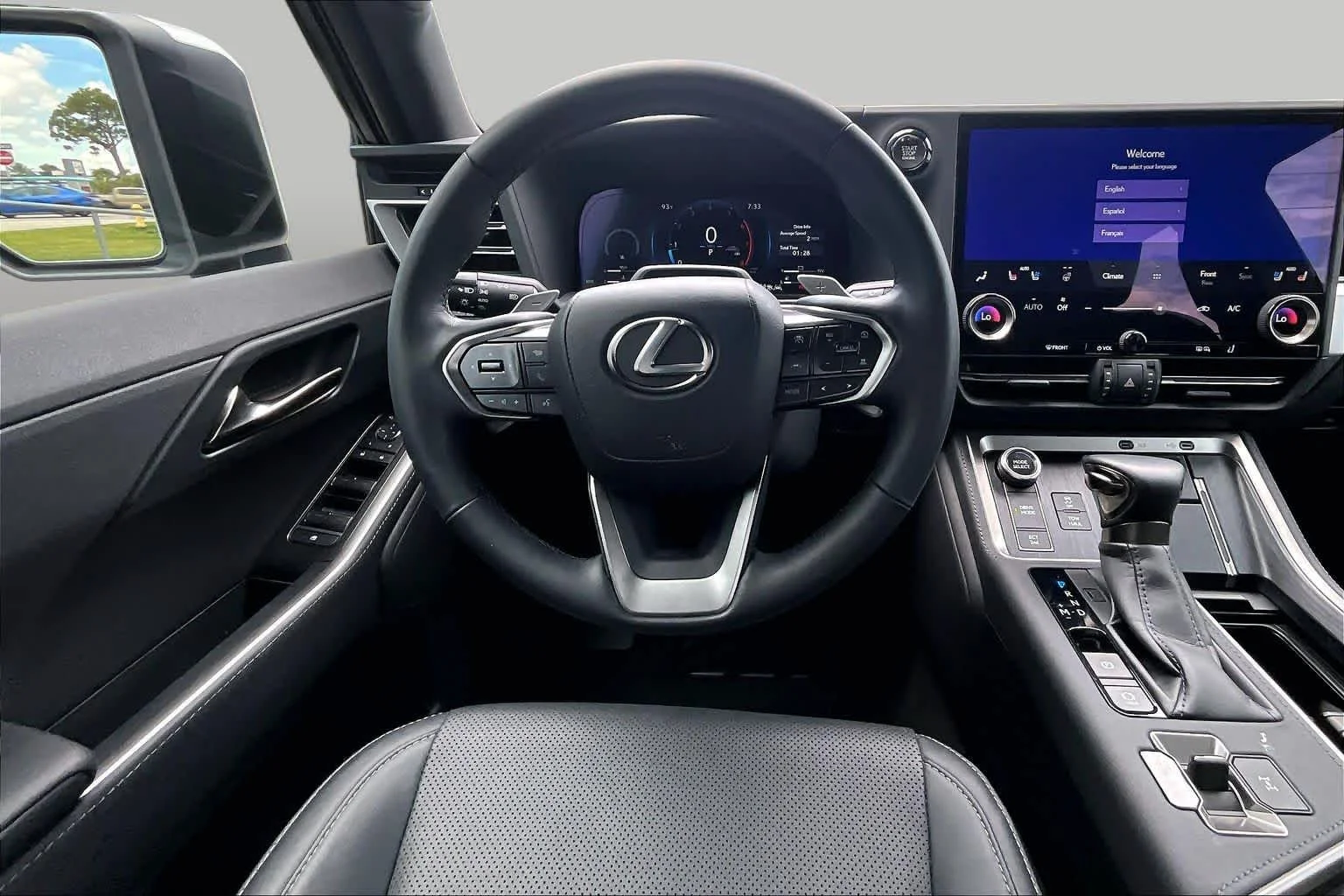Used 2025 Eminent White Pearl Lexus Premium image 6
