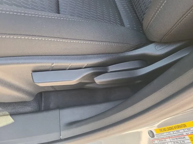 New 2027 Sterling Gray Metallic Chevrolet LT image 25