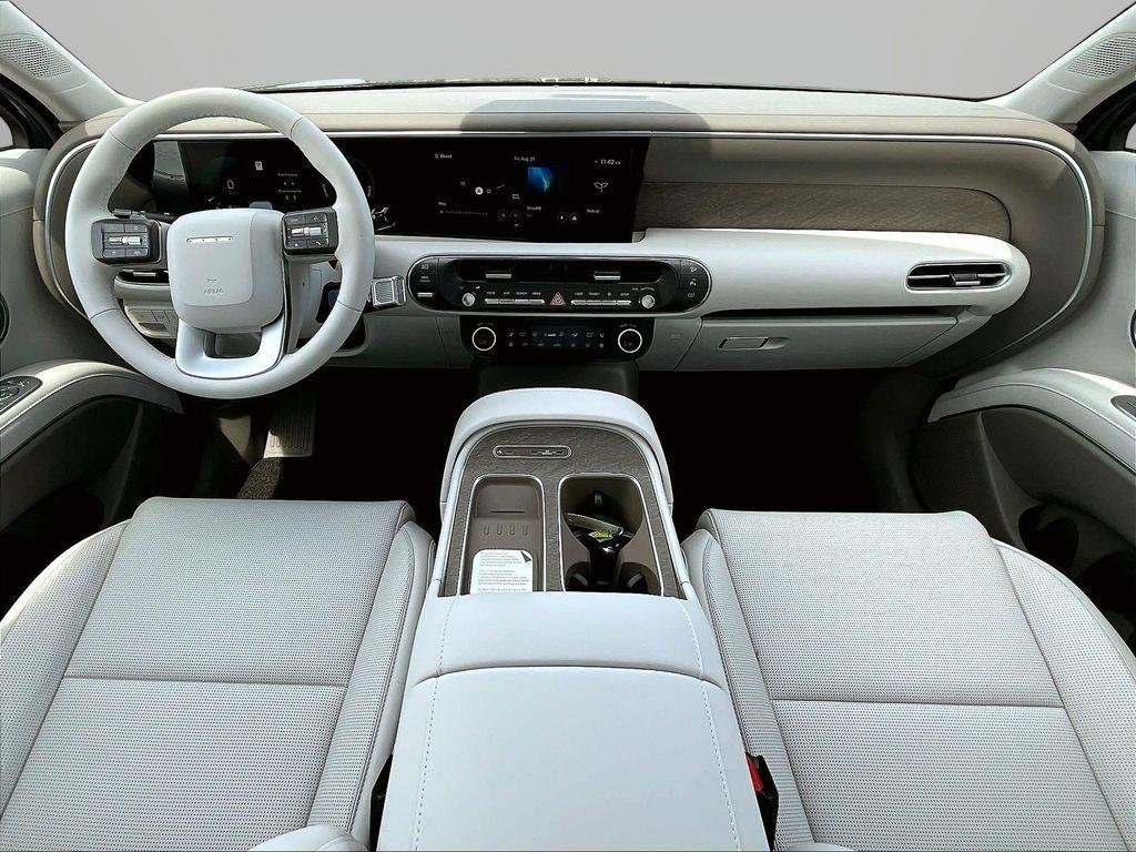 New 2026 Gray Hyundai SEL Premium 7P image 8