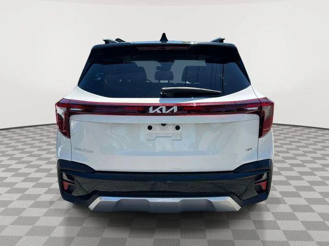 Used 2024 Clear White/Black Roof Kia S image 4